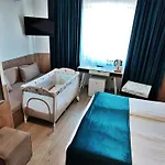Makaza Complex Hotel *