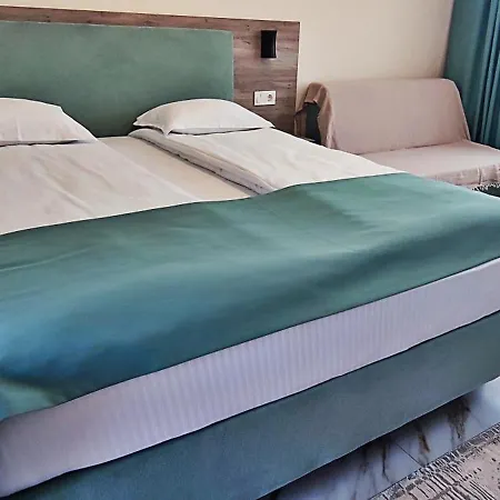 Hotel Makaza Complex *