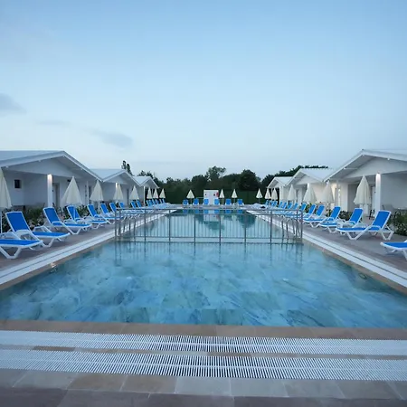 Makaza Complex מומצ'ילגראד