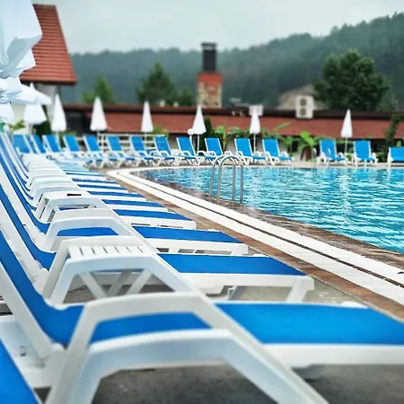 Makaza Complex Отель Момчилград