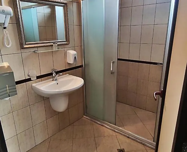 Makaza Complex * מומצ'ילגראד