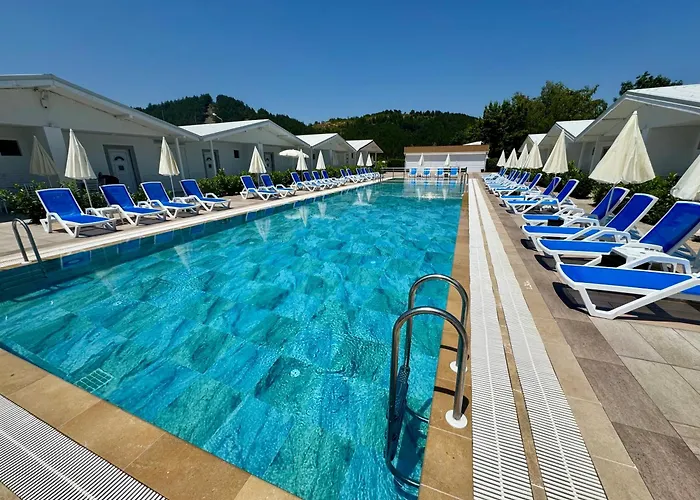 Makaza Complex * מומצ'ילגראד