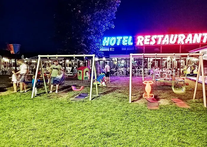 Makaza Complex מלון *